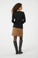 teller-gebreide-cardigan-black-neo-noir-model-achteraanzicht-1
