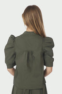 roella-poplin-blouse-army-neo-noir-modelfoto-achteraanzicht-1