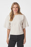 asha-boxy-tshirt-ivory-model-vooraanzicht-1