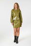 neo-noir-lakleren-mini-rok-hemie-olive-4