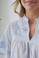 siama-voile-blouse-light-blue-neo-noir-lookfoto-close-up-1