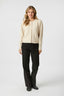 puli-gebreide-cardigan-ivory-neo-noir-model-vooraanzicht-2