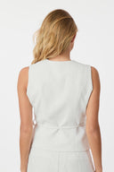 samara-ramie-waistcoat-mouwloos-gilet-off-white-neo-noir-modelfoto-achteraanzicht-1