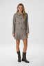 laurina-herringbone-plooi-rok-dusty-brown-neo-noir-model-vooraanzicht-2