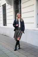 florine-wollen-korte-bomberjas-antracit-donkergrijs-neo-noir-lookfoto-vooraanzicht-2