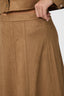 raya-nep-suede-midi-rok-cognac-neo-noir-model-detail-1