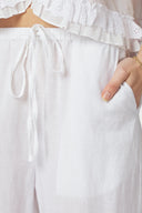 Leifa-broek-wit-Neo-Noir-modelfoto-detail-1