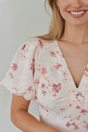 illana-jurk-v-halslijn-pofmouwen-polyester-creme-neo-noir-productfoto-detail