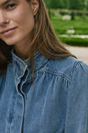 tirsa-denim-jeans-jas-blauw-neo-noir-lange-mouwen-lookfoto-detail-1
