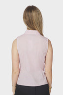 celest-geruite-mouwloze-top-light-pink-neo-noir-modelfoto-achteraanzicht-1