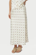 bovary-dotted-midi-rok-creme-neo-noir-modelfoto-vooraanzicht-2