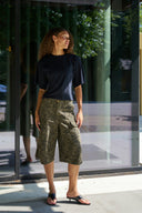 islana-legerprint-camouflage-cargo-short-groen-neo-noir-lookfoto-vooraanzicht-1