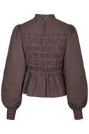 Oliana-geruite-contrasterende-smock-blouse-bruin-neo noir-productfoto-achteraanzicht-1