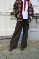 henrika-broek-msch-copenhagen-delicioso-donkerbruin-lookfoto-close-up-1