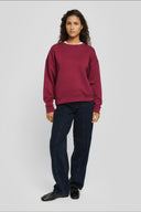 ima-q-sweater-rhododendron-bordeaux-msch-copenhagen-modelfoto-vooraanzicht-2
