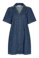 manna-alena-mini-denim-jeans-jurk-mid-blue-wash-msch-copenhagen-productfoto-vooraanzicht-1