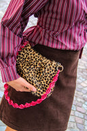 leonora-luipaard-clutch-schoudertas-sweet-like-you-lookfoto-vooraanzicht-1