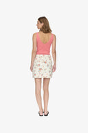 keira-bloemen-mini-denim-jeans-rok-shortbread-moves-modelfoto-achteraanzicht-1