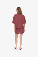 elise-boxy-hemd-blouse-apple-butter-moves-modelfoto-achteraanzicht-1