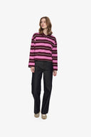 stroba-gestreepte-polo-top-windsor-wine-bordeaux-fuchsia-moves-modelfoto-vooraanzicht-1