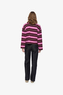 stroba-gestreepte-polo-top-windsor-wine-bordeaux-fuchsia-moves-modelfoto-achteraanzicht-1