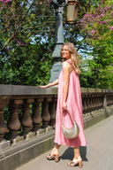 diana-midi-jurk-tea-rose-moves-modelfoto-vooraanzicht-1