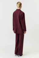 yaslikka-oversized-blazer-fig-bordeaux-yas-modelfoto-achteraanzicht-1