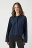 yaslee-blouse-met-knoopsluiting-navy-blazer-YAS-model-vooraanzicht-1