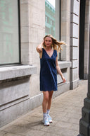 yasscallop-mini-denim-jeans-jurk-Y.A.S-dark-blue-denim-modelfoto-vooraanzicht-4