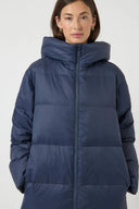 yaspoppel-gewatteerde-jas-navy-blazer-yas-modelfoto-detail-1