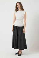 yaspina-t-shirt-star-white-yas-model-vooraanzicht-1