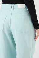 yaslua-barrel-denim-jeans-surf-spray-modelfoto-detail-2