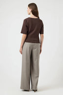 yaspina-t-shirt-chocolate-brown-chocoladebruin-yas-modelfoto-achteraanzicht-1