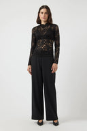 yaslacey-kanten-top-black-yas-modelfoto-vooraanzicht-2