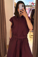 yastimber-gestreepte-cropped-hemd-blouse-bordeaux-fig-yas-spiegelfoto-vooraanzicht-4