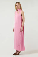 yasannalina-satijnen-maxi-jurk-orchid-smoke-Y.A.S-modelfoto-vooraanzicht-1