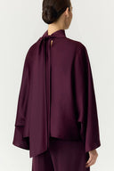 yaspelana-satijnen-blouse-bordeaux-fig-yas-modelfoto-achteraanzicht-1