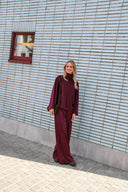 yaspelana-satijnen-geklede-broek-fig-bordeaux-yas-lookfoto-vooraanzicht-3