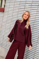 yaspelana-satijnen-blouse-bordeaux-fig-yas-lookfoto-vooraanzicht-1