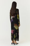 yasshama-bloemen-mesh-midi-jurk-zwart-yas-modelfoto-achteraanzicht-1