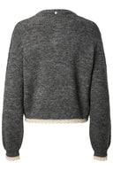 yasmillie-gebreide-sjaal-cardigan-grijs-yas-productfoto-achteraanzicht-2