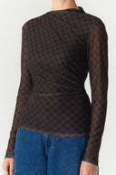 yaslunua-geruite-mesh-top-black-zwart-yas-modelfoto-zijaanzicht-1