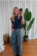 odette-korte-mouw-smock-blouse-navy-donkerblauw-sweet-like-you-lookfoto-vooraanzicht-1