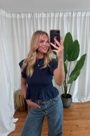 odette-korte-mouw-smock-blouse-navy-donkerblauw-sweet-like-you-lookfoto-vooraanzicht-3