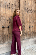 gennie-broek-mbym-bordeaux-model-achteraanzicht-1