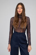 alibany-kanten-top-navy-ange-modelfoto-vooraanzicht-1