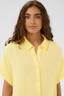 Elina-kaftan-jurk-lemon-meringue-salute-culture-modelfoto-close-up-1