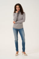 alexandra-jersey-col-top-culture-cub-cashmere-blue-stripe-modelfoto-vooraanzicht-2