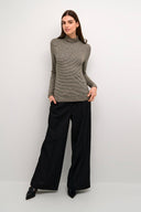 alexandra-jersey-col-top-culture-brown-black-stripe-modelfoto-vooraanzicht-2