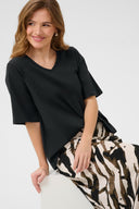 base-gith-t-shirt-black-culture-modelfoto-vooraanzicht-2